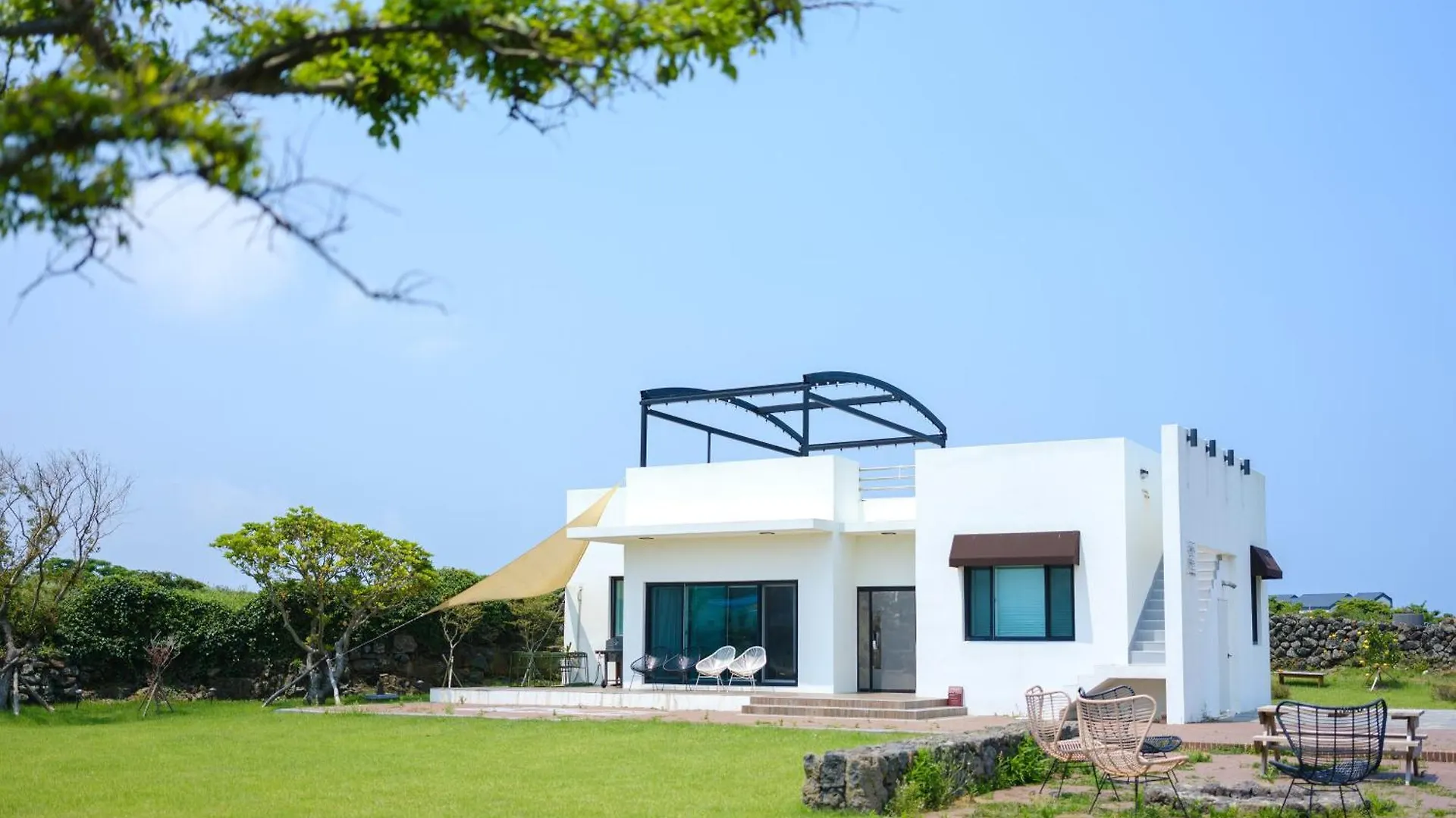 Jayouhaneun Private House Csedzsu